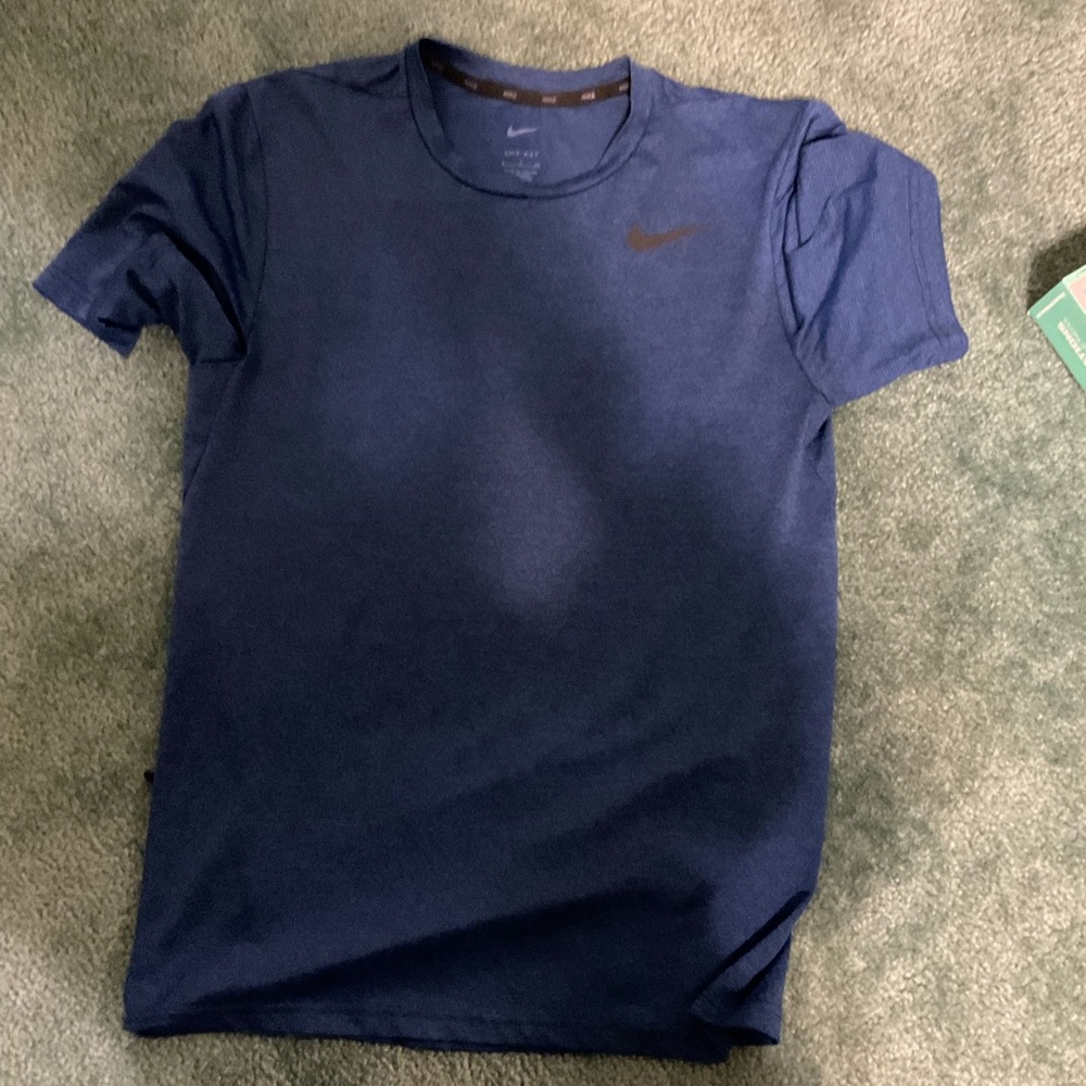 Nike Men's Navy Short Sleeve Tee